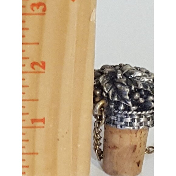 Vintage Pewter Grape Cluster Wine Bottle Stopper Cork - Picture 5 of 5